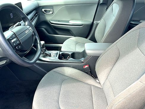 Used 2025 Kia K4 FWD image 13