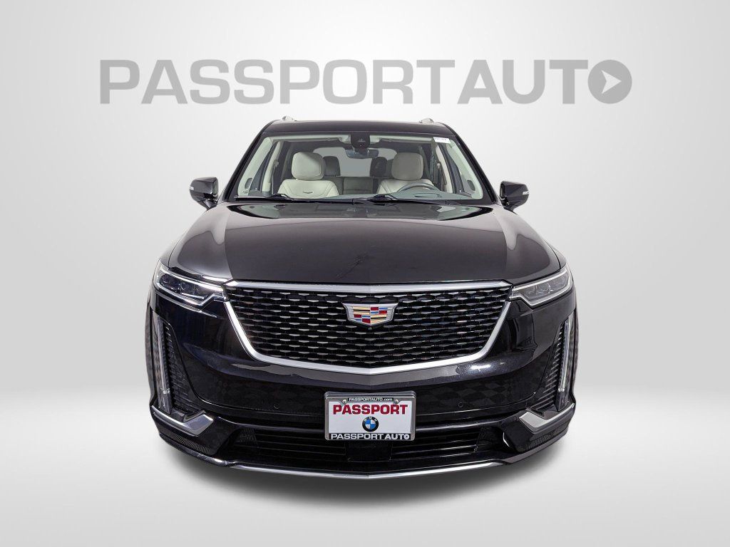 Used 2023 Cadillac XT6 Premium Luxury w/ Technology Package AWD/4WD image 10