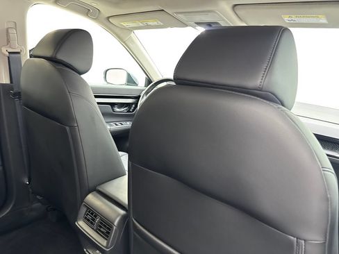 Used 2025 Honda CR-V EX-L image 41