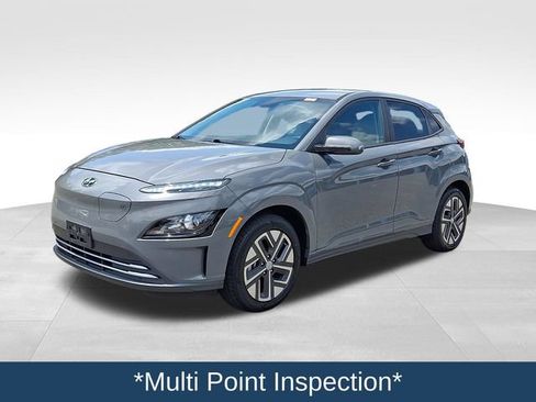 Used 2023 Hyundai Kona SE FWD image 4