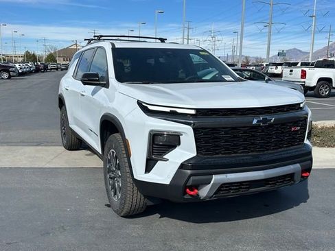 New 2026 Chevrolet Traverse Z71 w/ Enhanced Driving Package AWD/4WD image 28