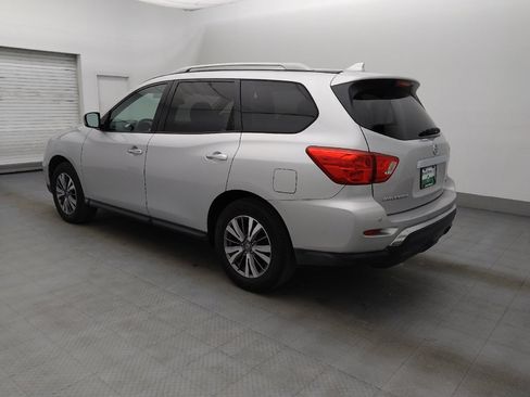 Used 2020 Nissan Pathfinder SV image 3