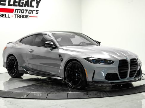 Used 2021 BMW M4 Coupe w/ Executive Package RWD image 3