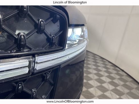 New 2025 Lincoln Navigator L Reserve w/ Jet Appearance Package image 13
