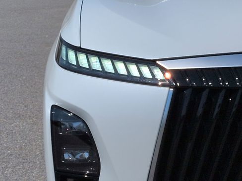 New 2026 INFINITI QX80 Luxe image 11