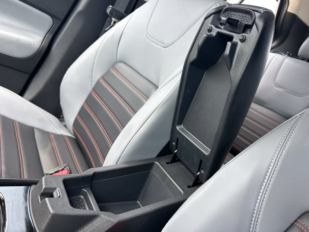 Certified 2024 Nissan Kicks SR w/ SR Premium Package FWD image 37
