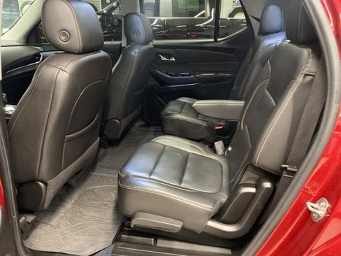 Certified 2021 Chevrolet Traverse LT w/ LT Premium Package image 35