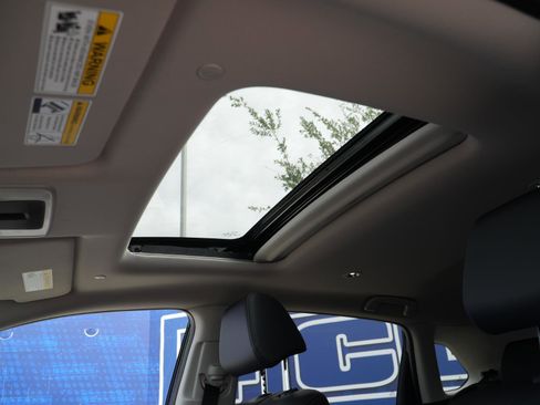New 2026 Honda HR-V EX-L image 17