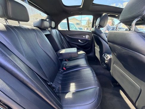 Used 2019 Mercedes-Benz E 300 4MATIC w/ Premium 1 Package image 28