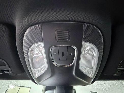 New 2026 Jeep Compass Latitude image 15