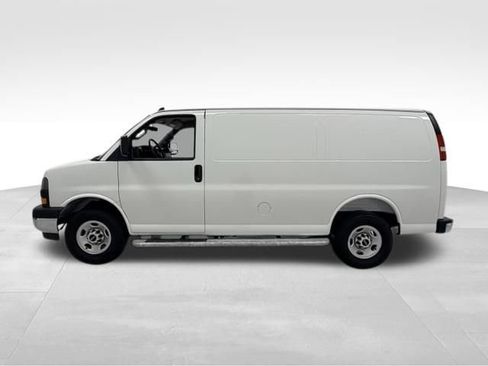 Certified 2025 GMC Savana 2500 w/ Driver Convenience Package RWD image 2
