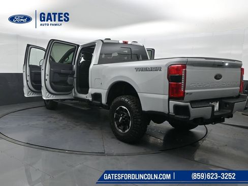 Used 2026 Ford F250 Lariat w/ Tremor Off-Road Package AWD/4WD image 56