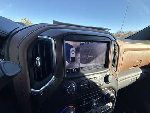 Certified 2021 Chevrolet Silverado 1500 High Country w/ Technology Package image 21