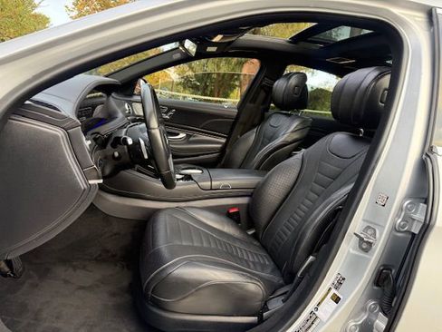 Used 2020 Mercedes-Benz S 560 Sedan w/ Premium Package image 5