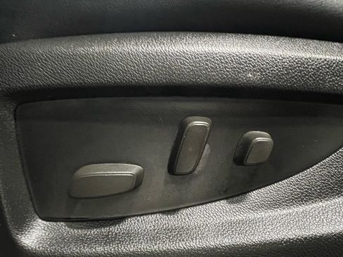 Used 2014 GMC Sierra 1500 SLT w/ SLT Preferred Package image 33