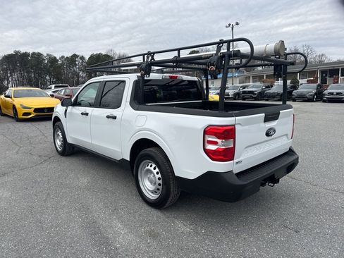 Used 2025 Ford Maverick XLT w/ Equipment Group 302A image 3