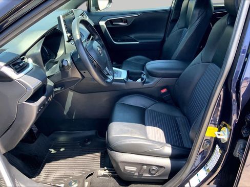 Used 2021 Toyota RAV4 XSE w/ XSE Grade Weather Package AWD/4WD image 8