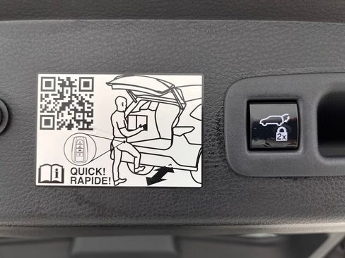 Used 2021 Toyota Sienna AWD image 41