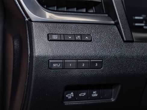 Used 2024 Lexus GX 550 AWD/4WD image 17