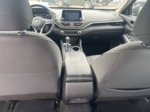 Used 2023 Nissan Altima 2.5 SV image 14