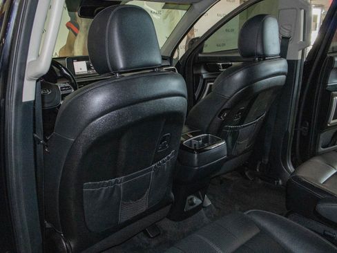 Used 2020 Kia Telluride EX w/ EX Premium Package FWD image 10
