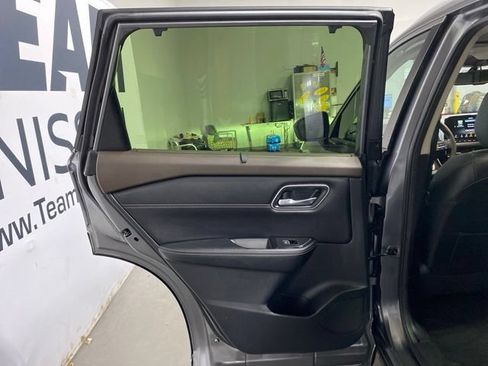 Certified 2023 Nissan Rogue Platinum AWD/4WD image 23