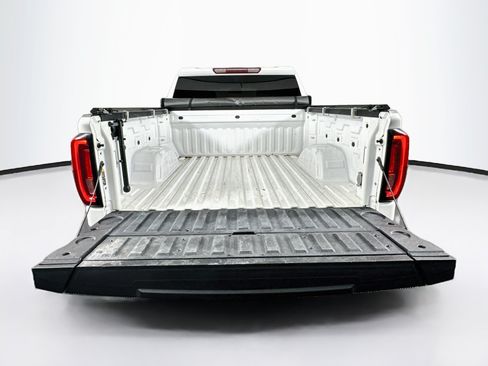 Used 2022 GMC Sierra 1500 SLT w/ X31 Off-Road Package AWD/4WD image 27