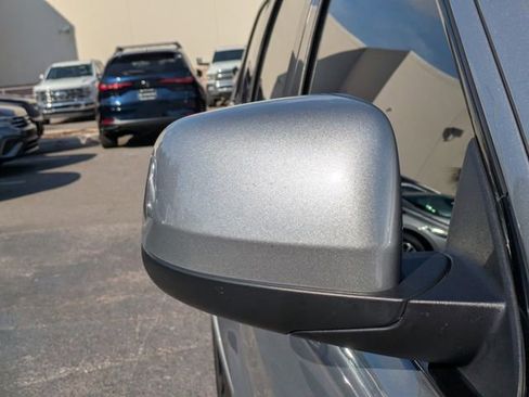 Used 2021 Jeep Grand Cherokee Laredo X image 10