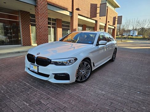 Used 2019 BMW 540i xDrive w/ M Sport Package image 3
