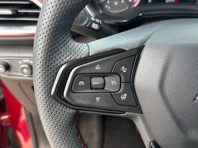 Used 2023 Chevrolet TrailBlazer RS w/ Sun and Liftgate Package FWD image 14
