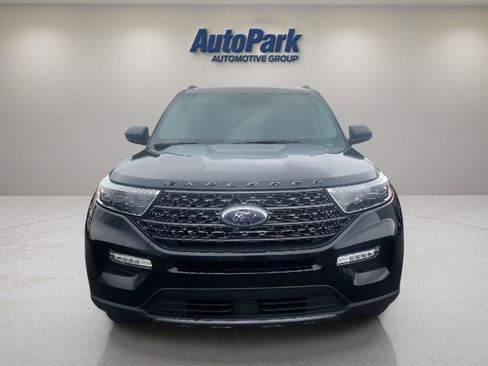 Used 2024 Ford Explorer XLT w/ Equipment Group 202A AWD/4WD image 2