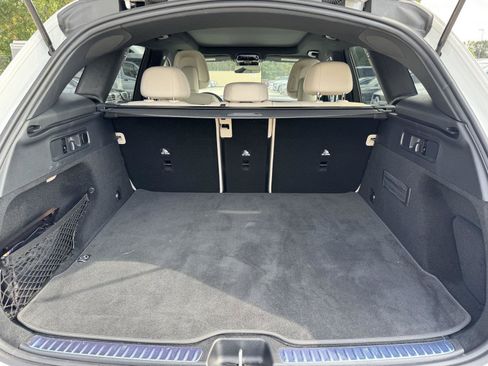 Certified 2025 Mercedes-Benz GLC 300 image 24