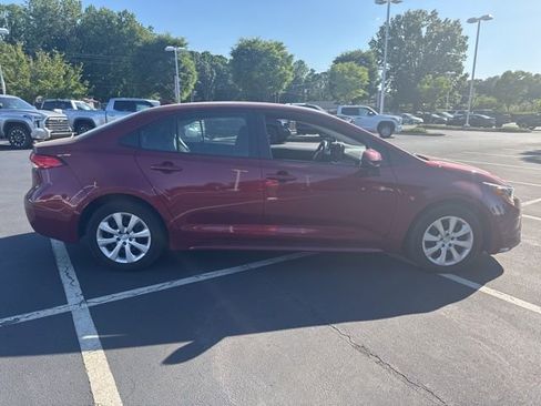 Used 2023 Toyota Corolla LE FWD image 2