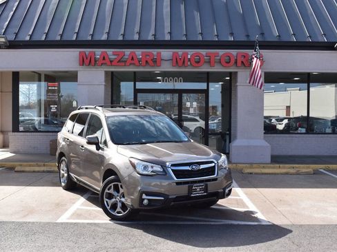 Used 2017 Subaru Forester 2.5i Touring AWD/4WD image 23