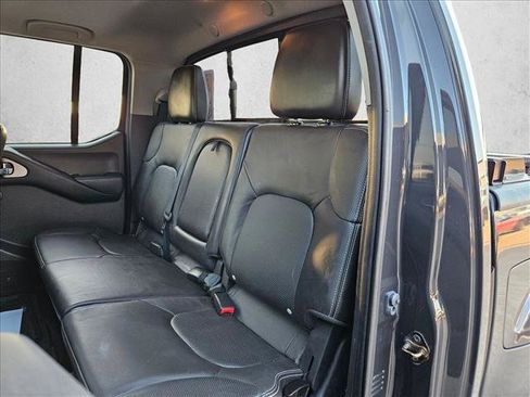 Used 2015 Nissan Frontier PRO-4X w/ Pro-4x Luxury Package AWD/4WD image 15