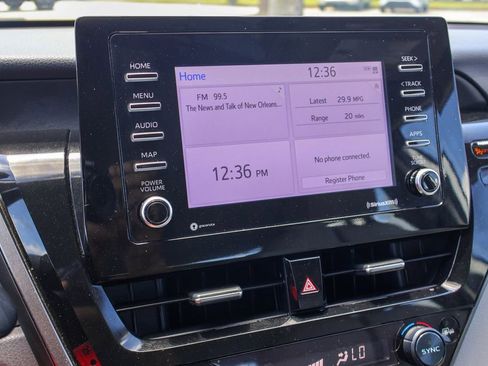 Used 2023 Toyota Camry SE FWD image 3
