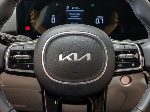 Used 2025 Kia Sorento X-Line EX AWD/4WD image 13