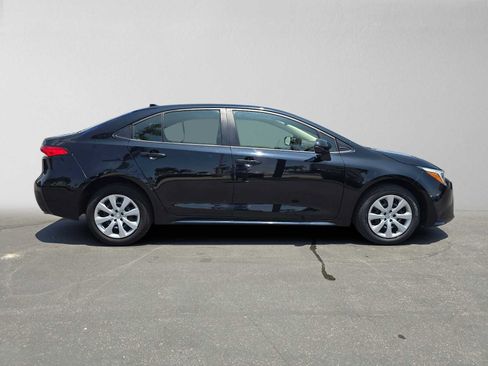 Used 2026 Toyota Corolla LE FWD image 2