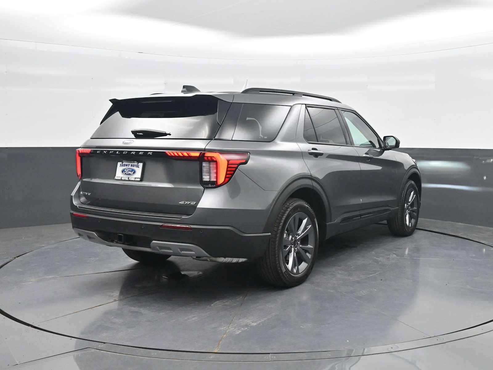 Used 2026 Ford Explorer Active w/ Active Comfort Package AWD/4WD image 7
