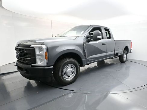 New 2026 Ford F250 XL RWD image 3