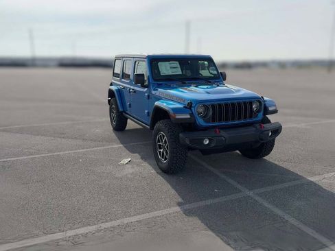 New 2025 Jeep Wrangler Unlimited Rubicon image 17
