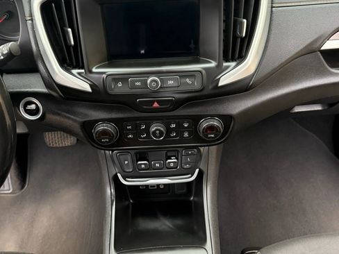 Used 2019 GMC Terrain SLE w/ Driver Convenience Package image 28