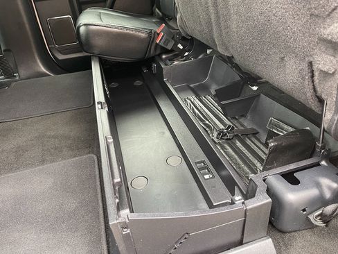 Used 2017 Ford F250 Lariat w/ Lariat Ultimate Package AWD/4WD image 26