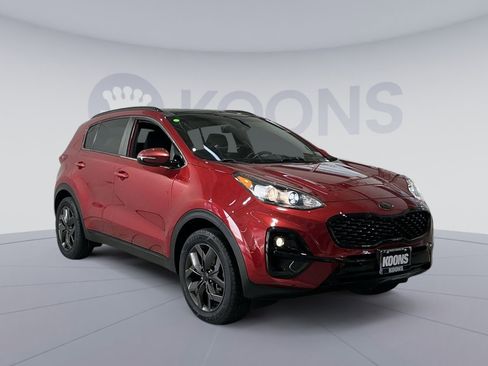 Used 2022 Kia Sportage Nightfall Edition image 18