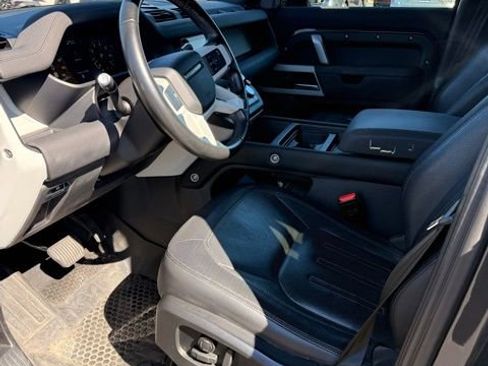 Used 2021 Land Rover Defender 110 X-Dynamic SE image 7