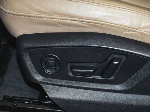 Used 2022 Audi Q8 Premium AWD/4WD image 47