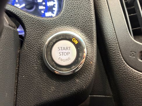Used 2011 INFINITI G25 x w/ Moonroof Pkg AWD/4WD image 22