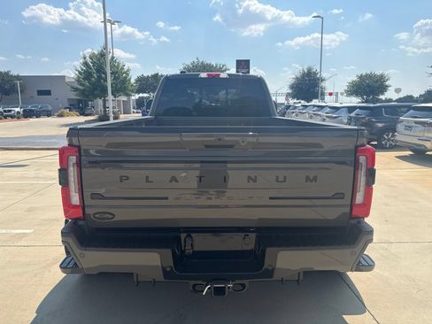Used 2026 Ford F450 Platinum w/ Platinum Plus Package AWD/4WD image 4