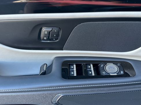 Certified 2024 Lincoln Nautilus Premier image 11