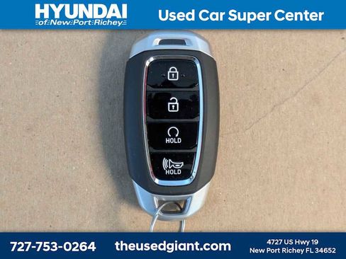 Used 2026 Hyundai Venue SEL FWD image 32